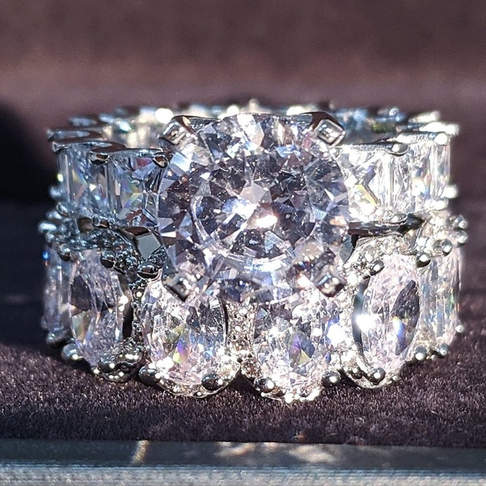 NEW Luxury 925 Sterling Silver Diamond Ring Set - Picture 5 of 6